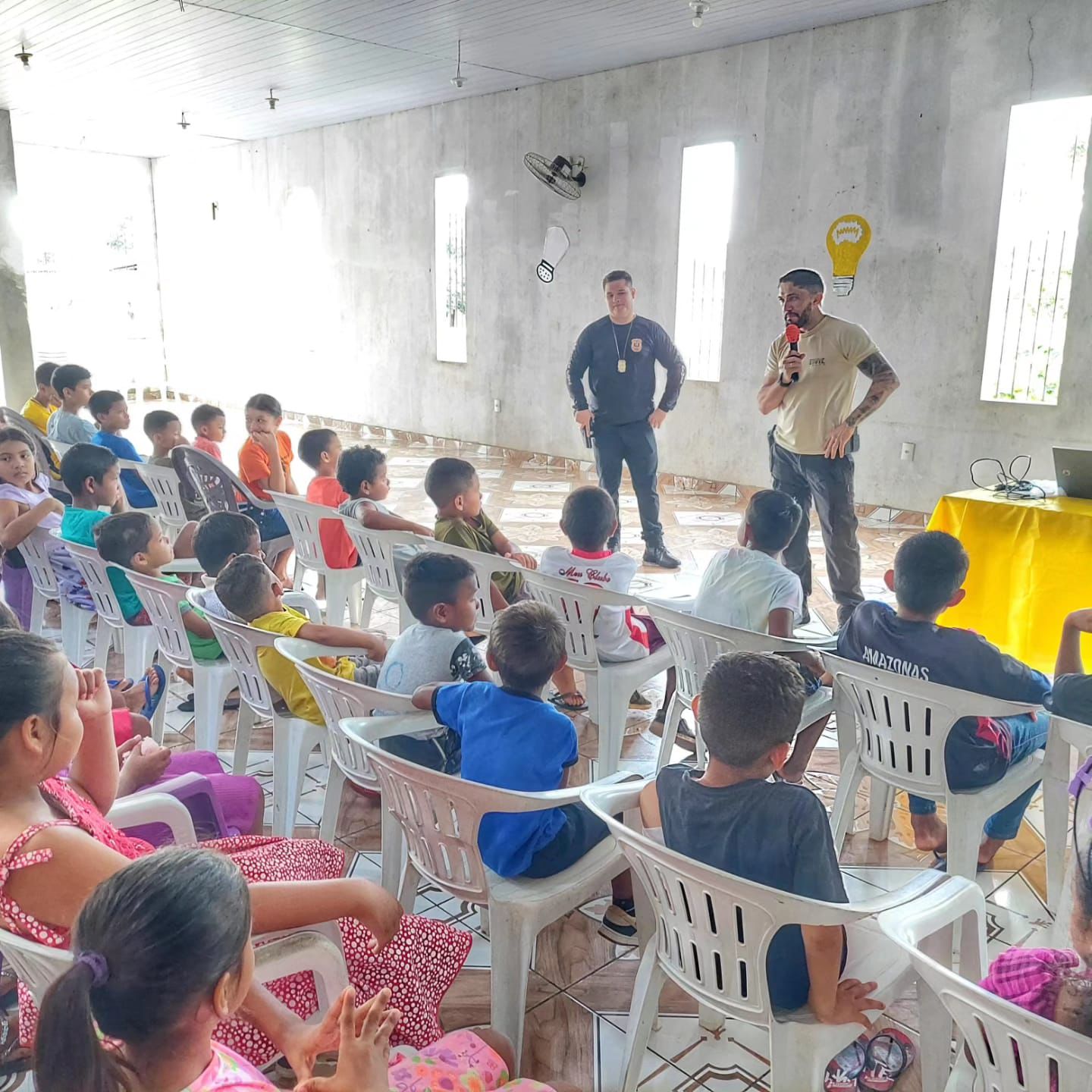 EM PRACUÚBA, POLÍCIA CIVIL REALIZA PALESTRA SOBRE BULLYNG E VIOLÊNCIA NO AMBIENTE ESCOLAR